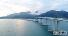港珠澳大桥今日正式开通 为粤港澳大湾区旅游业注入新活力